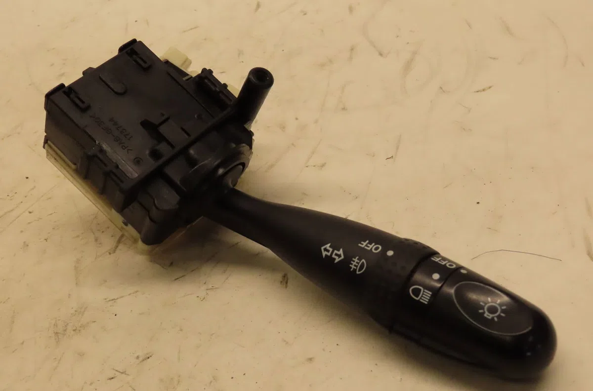 Commande eclairage Suzuki GRAND VITARA II (JT, TE, TD) 1.9 ddis traction intégrale (jt419, td44, jb419wd,... (2005-2015)