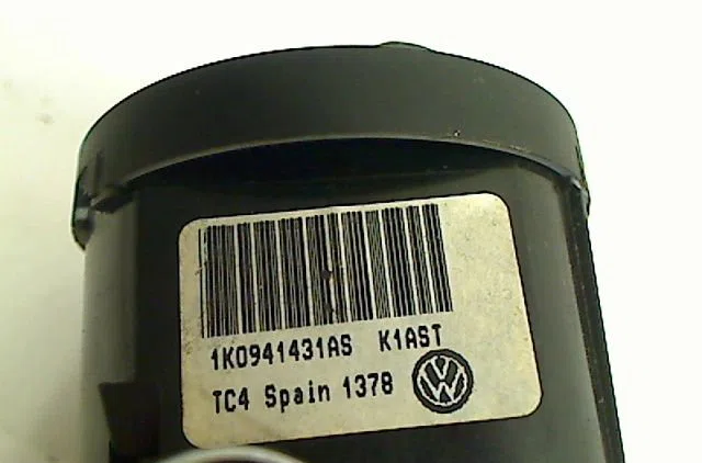 Commande eclairage Volkswagen GOLF V (1K1) 1.9 tdi (2003-2008) 5 portes occasion