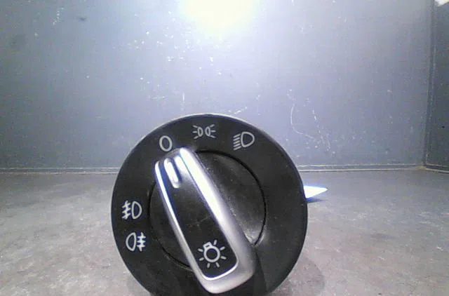 Commande eclairage VOLKSWAGEN POLO 2012 occasion