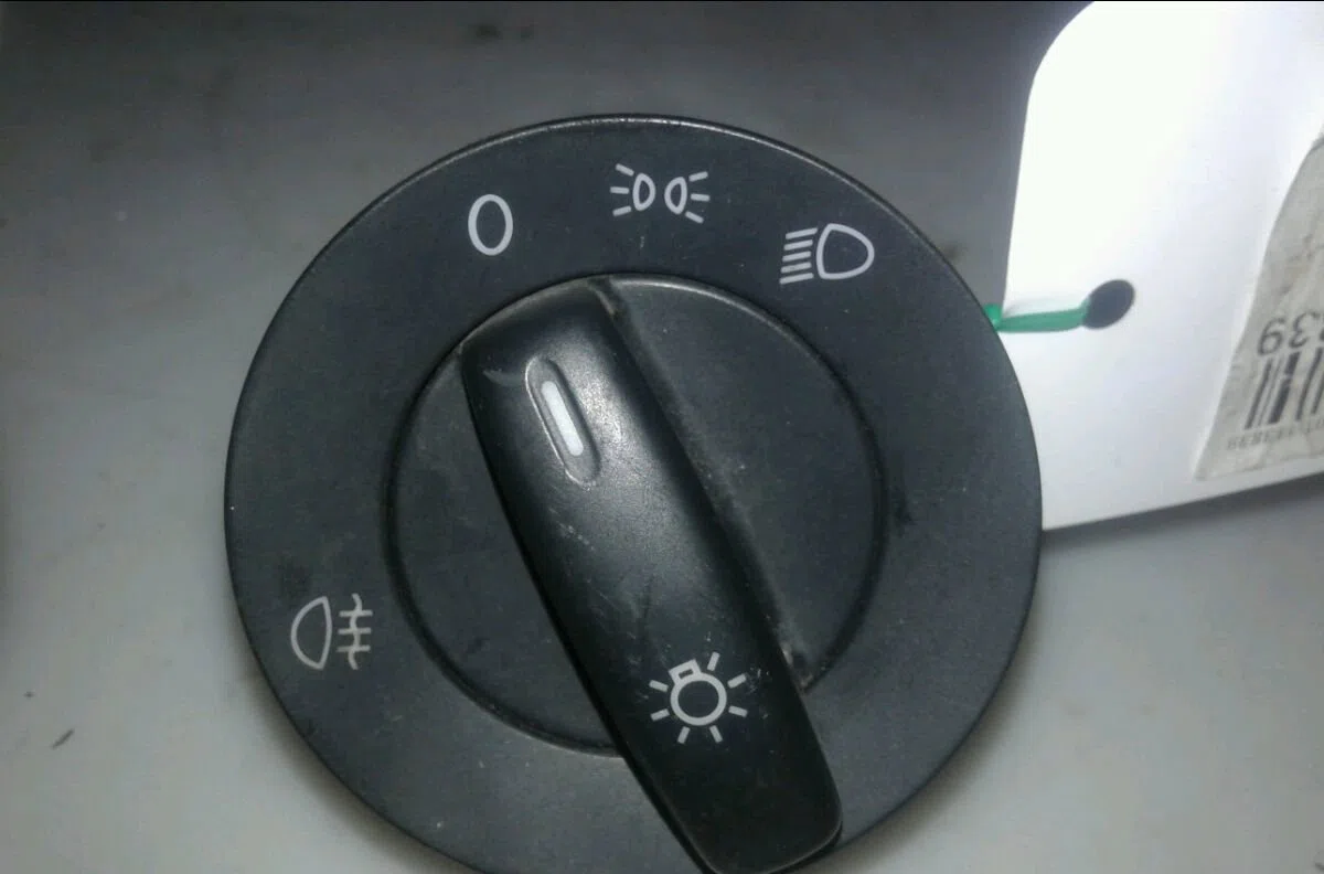 Commande eclairage VOLKSWAGEN TOURAN I 2006 occasion