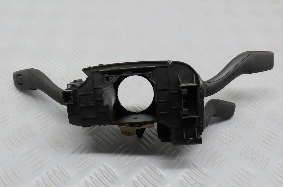 Commande essuie glace Audi A4 B6 Avant (8E5) 1.9 tdi (2001-2004) occasion