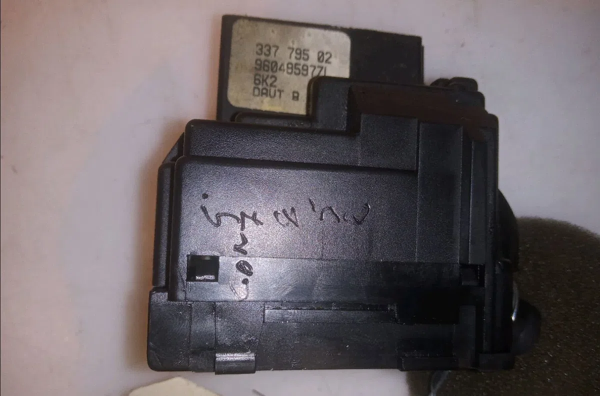 Commande essuie glace Citroen SAXO (S0, S1) 1.6 (1996-2003) occasion