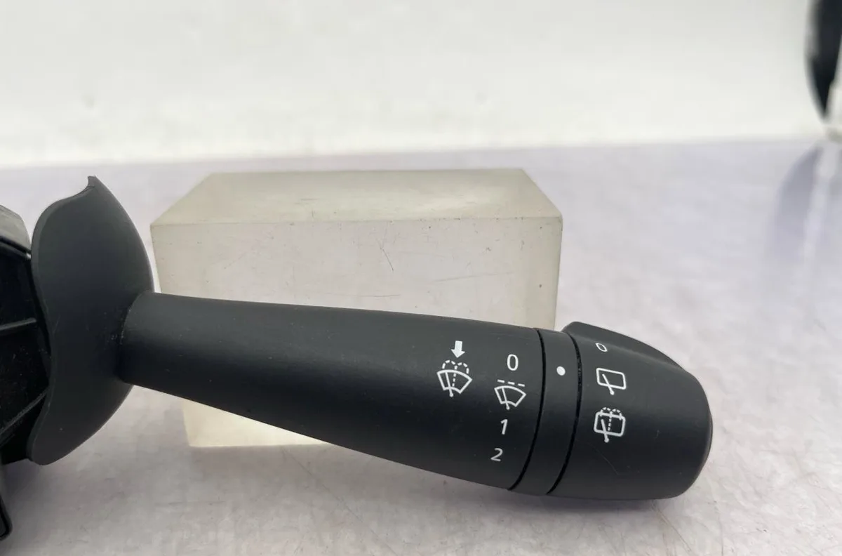 Commande essuie glace DACIA DUSTER 1 PHASE 2 occasion