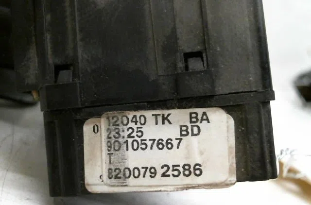 Commande essuie glace Dacia SANDERO 1.5 dci (2010) occasion