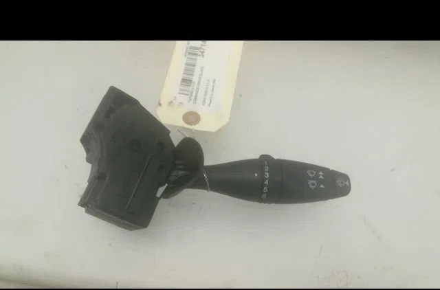 Commande essuie glace Ford FIESTA V (JH_, JD_) 1.6 tdci (2004-2008) occasion