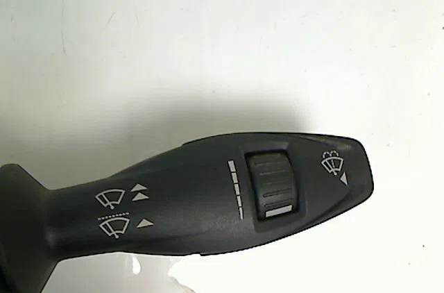 Commande essuie glace FORD FIESTA VI 2012 occasion