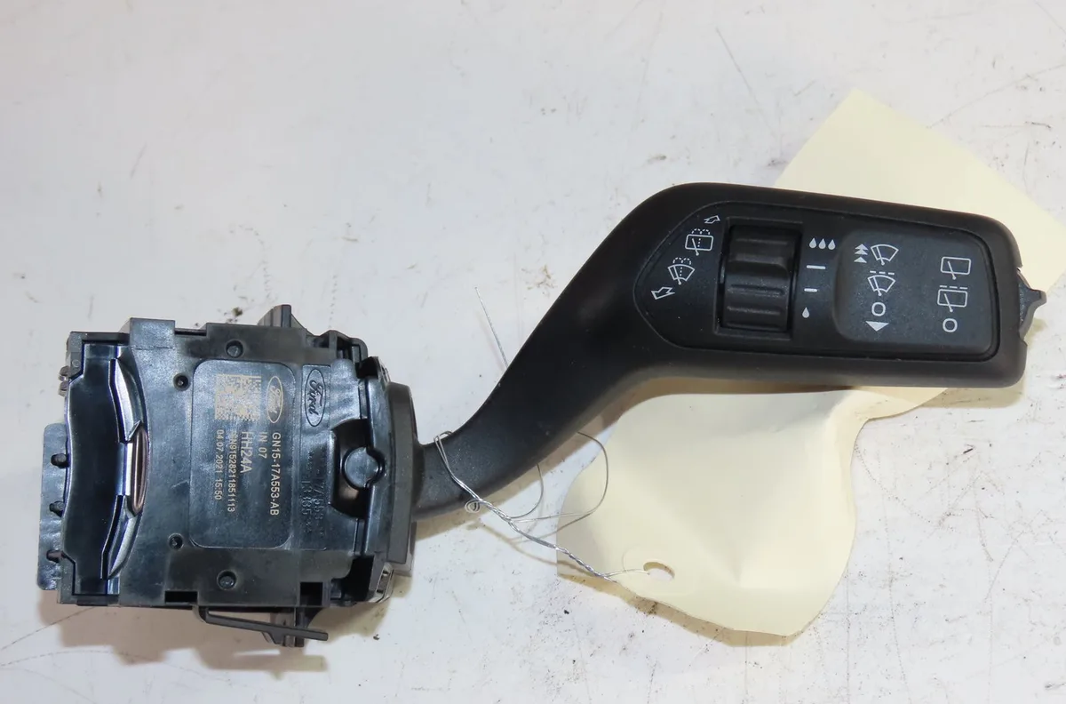 Commande essuie glace Ford PUMA (J2K, CF7) 1.0 flexifuel (2021) occasion