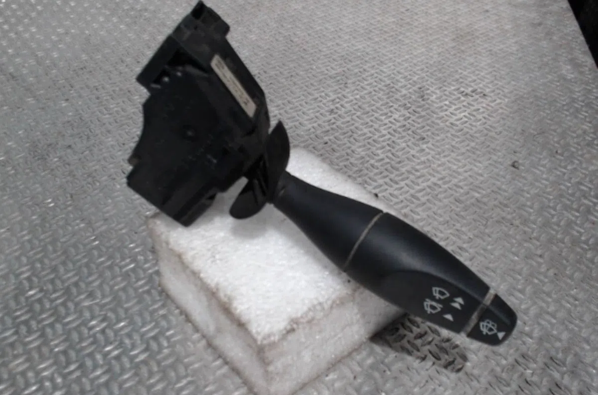 Commande essuie glace Ford TRANSIT Camionnette (FA_ _) 2.4 di (faa_, fab_, fac_, fad_) (2000-2006) occasion