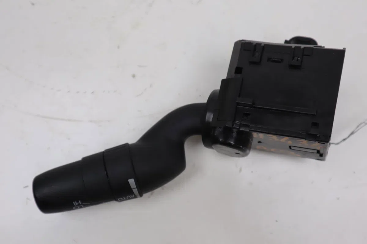 Commande essuie glace Honda CIVIC VIII Hatchback (FN, FK) 1.8 (fn1, fk2) (2005) occasion