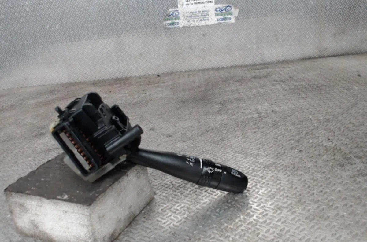 Commande essuie glace HYUNDAI GETZ  0 occasion