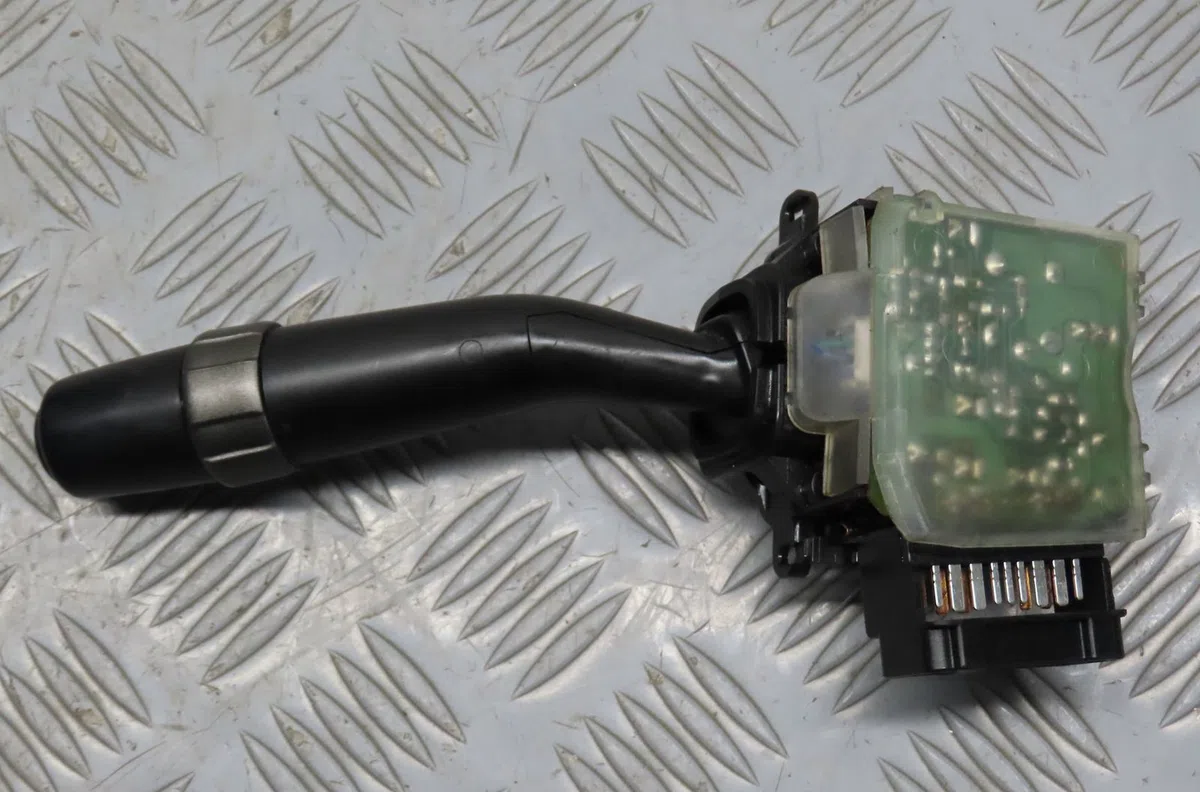 Commande essuie glace Lexus IS I (_E1_) 200 (gxe10) (1999-2005) occasion