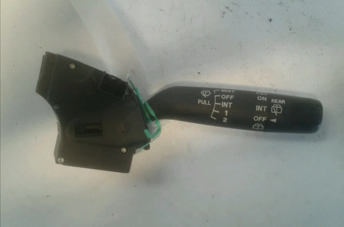 Commande essuie glace Mazda 2 (DY) 1.25 (dy3w) (2003-2007) occasion