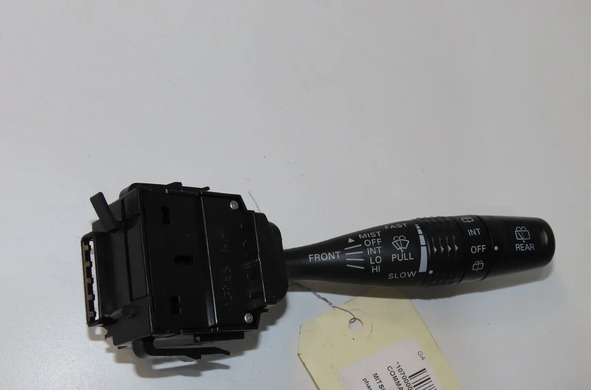 Commande essuie glace Mitsubishi GRANDIS (NA_W) 2.0 di-d (na8w) (2005-2010) occasion