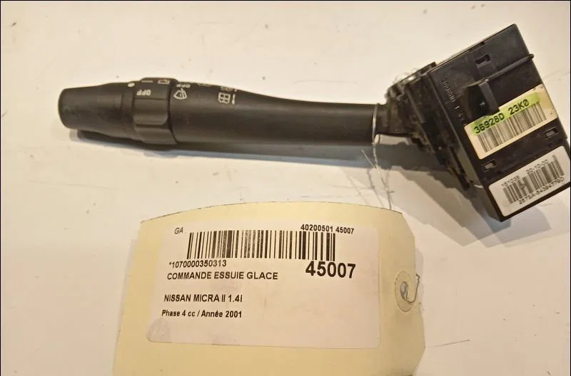 Commande essuie glace Nissan MICRA II (K11) 1.4 i 16v (2000-2003) occasion
