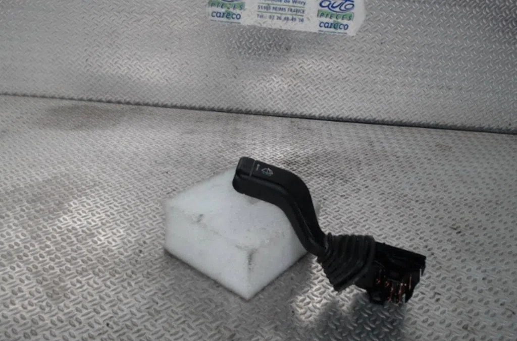 Commande essuie glace OPEL VECTRA B  VECTRA B PHASE 1 occasion