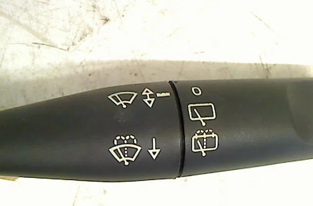 Commande essuie glace Peugeot 106 I (1A, 1C) 1.0 (1991-1996) occasion