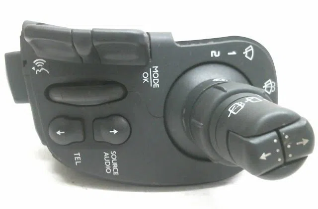 Commande essuie glace RENAULT CLIO 1.6I 16V - 100 - BVA XV DE FRANCE occasion