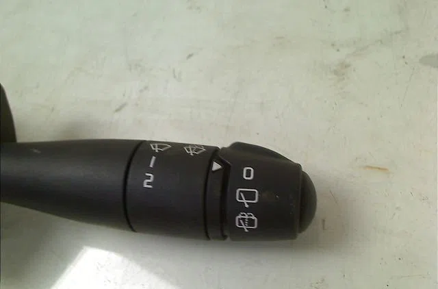 Commande essuie glace RENAULT CLIO 2006 occasion