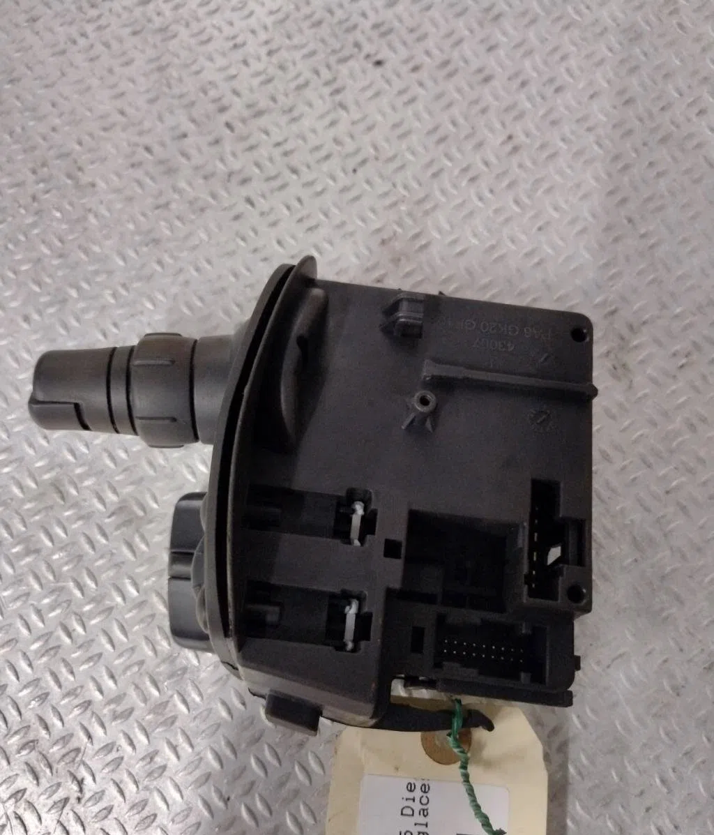 Commande essuie glace RENAULT CLIO 3  CLIO 3 PHASE 2 occasion