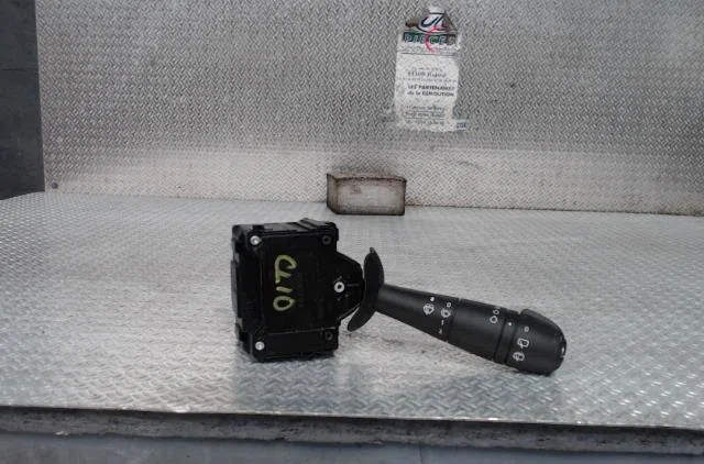Commande essuie glace RENAULT CLIO 4  CLIO 4 PHASE 2 occasion