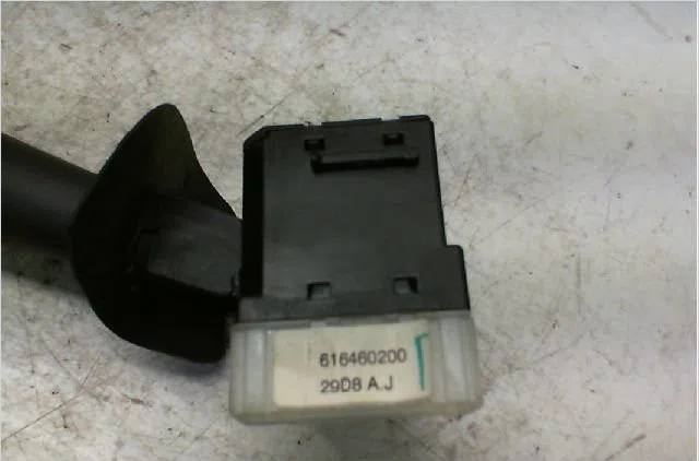 Commande essuie glace RENAULT CLIO CAMPUS II Phase 1 07-2006--07-2009 1.5 DCI 65ch occasion