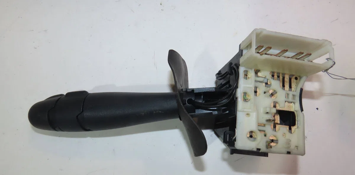 Commande essuie glace Renault CLIO II (BB_, CB_) 1.2 16v (bb05, bb0w, bb11, bb27, bb2t, bb2u, bb2v, cb05,... (2001-2016)
