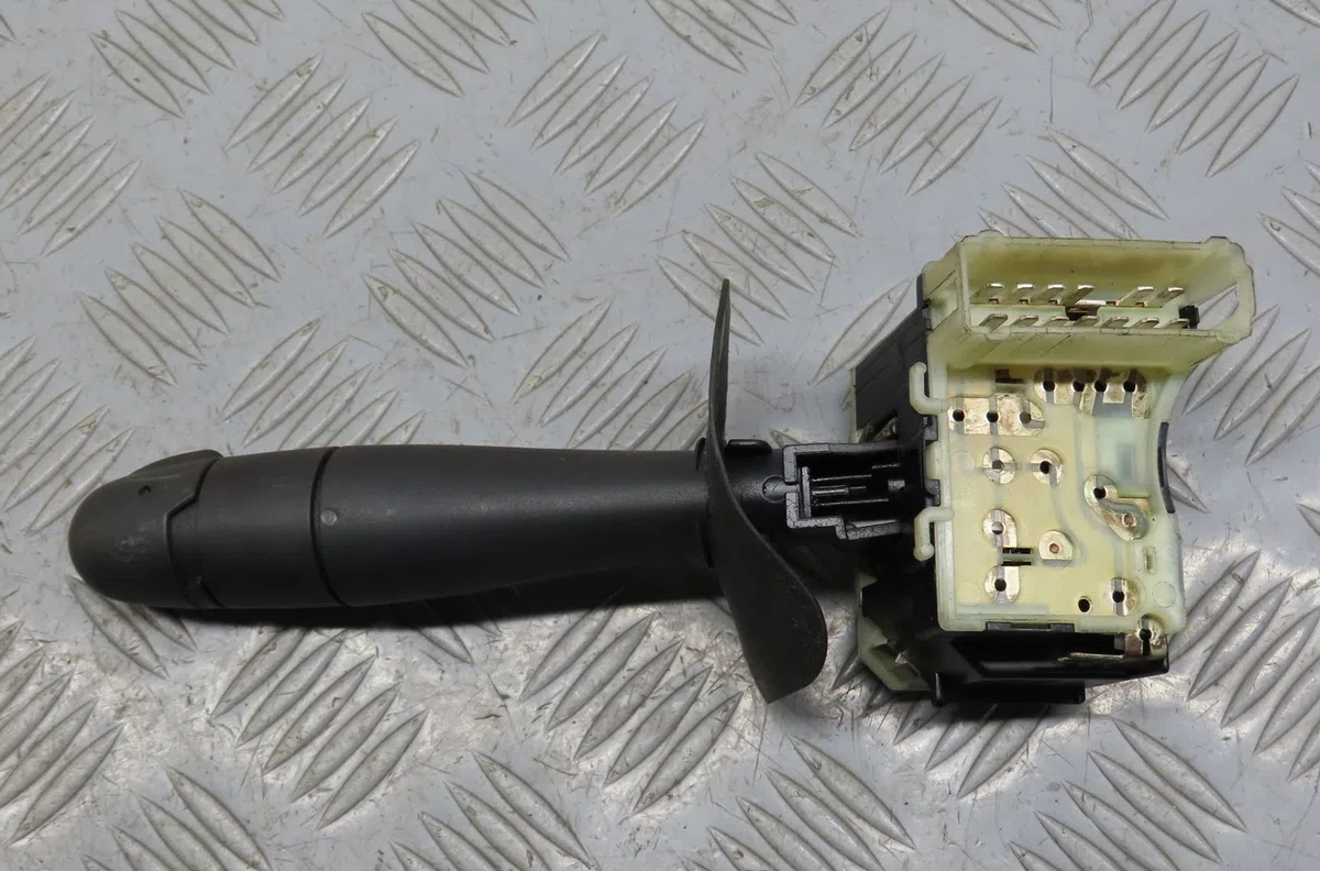 Commande essuie glace Renault CLIO II (BB_, CB_) 1.2 (bb0a, bb0f, bb10, bb1k, bb28, bb2d, bb2h, cb0a,... (1998-2010) 5 p