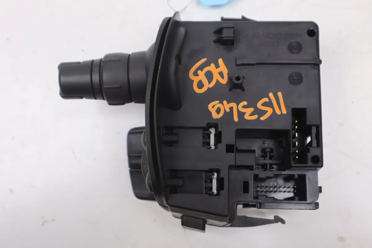 Commande essuie glace Renault CLIO III (BR0-1, CR0-1) 1.5 dci (br0h, cr0h, cr1s, br1s) (2005-2014) 3 portes occasion