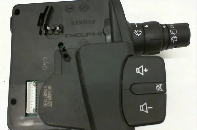 Commande essuie glace RENAULT CLIO III Phase 1 09-2005--03-2009 1.2 TCE 16v 100ch occasion