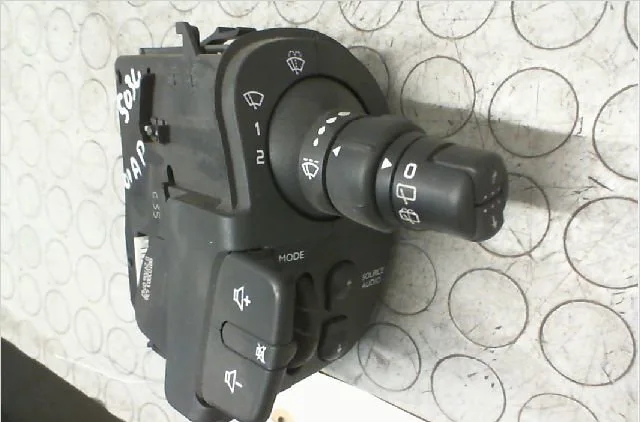 Commande essuie glace RENAULT CLIO III Phase 1 09-2005--03-2009 1.5 DCI 70ch occasion