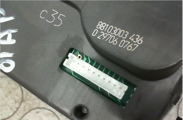 Commande essuie glace RENAULT CLIO III Phase 1 09-2005--03-2009 1.5 DCI 70ch occasion