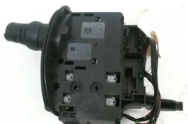 Commande essuie glace Renault GRAND SCÉNIC II (JM0-1_) 2.0 dci (jm1k) (2005-2008) occasion