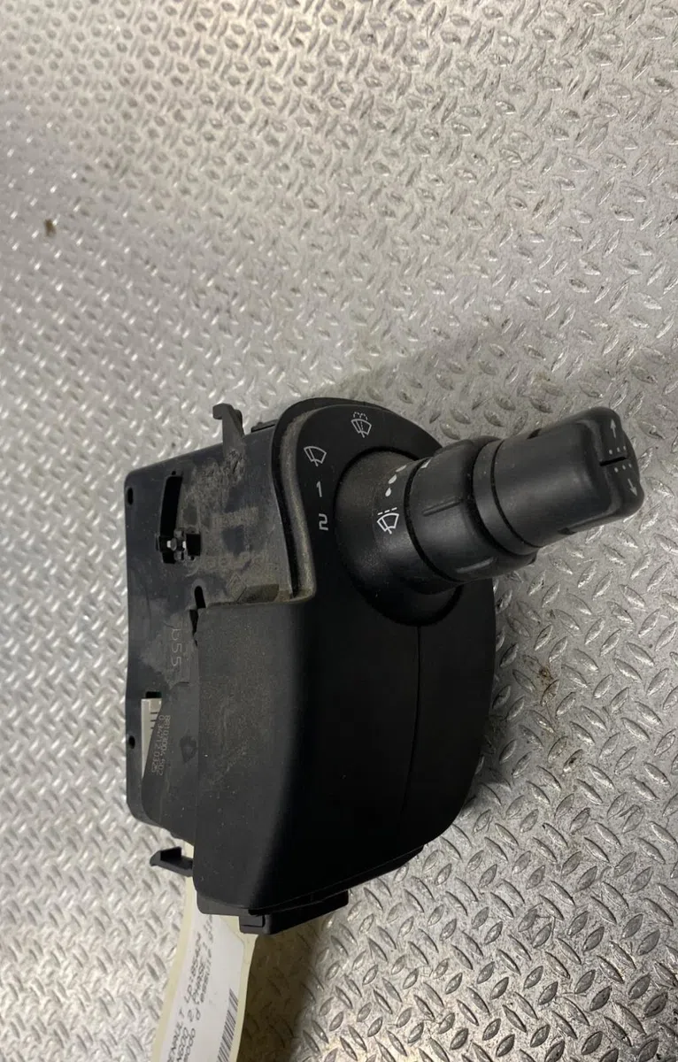 Commande essuie glace Renault KANGOO Express (FW0-1_) 1.5 dci 75 (fw07, fw10, fw04) (2010) 4 portes occasion