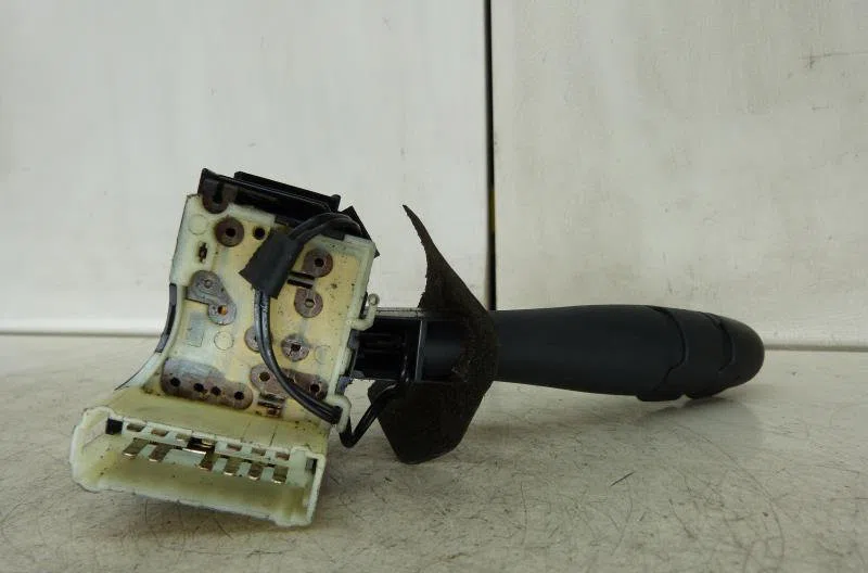 Commande essuie glace RENAULT LAGUNA 1 PHASE 2 BREAK occasion — photo 4