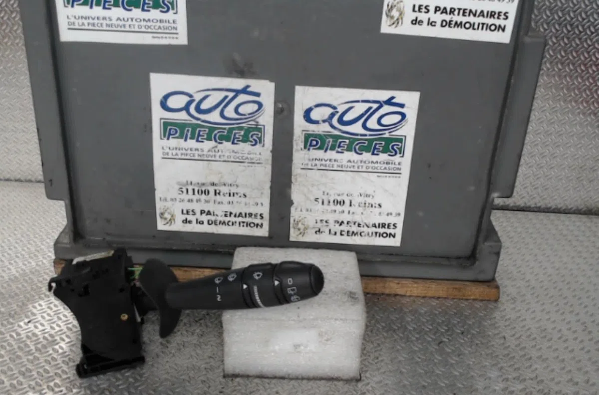 Commande essuie glace RENAULT LAGUNA 2  LAGUNA 2 PHASE 1 occasion