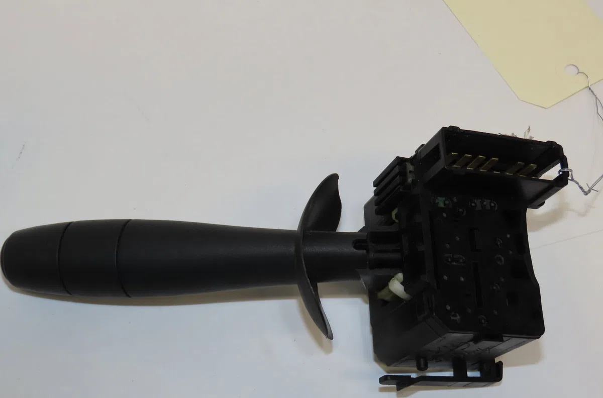 Commande essuie glace Renault MASTER II Camionnette (FD) 2.5 dci (2006-2010) occasion