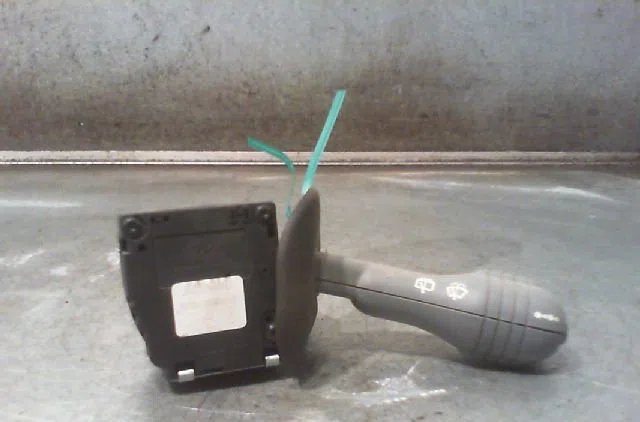 Commande essuie glace RENAULT TWINGO 2007 occasion