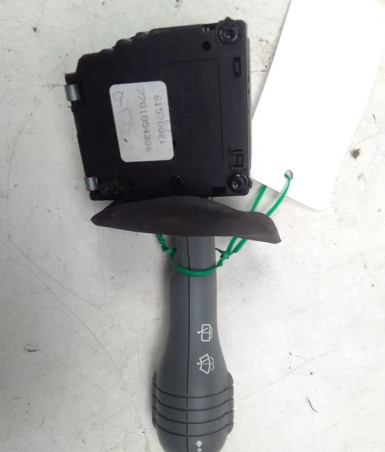 Commande essuie glace RENAULT TWINGO I 2004 occasion
