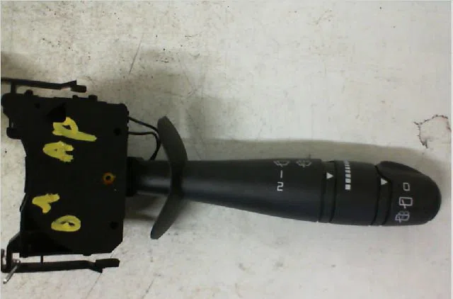 Commande essuie glace RENAULT TWINGO II Phase 1 06-2007--11-2011 1.5 DCI 65ch occasion