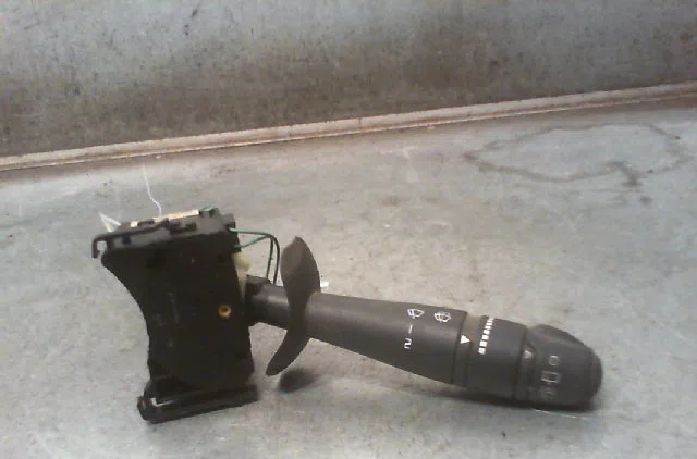 Commande essuie glace Renault VEL SATIS (BJ0_) 3.5 v6 (bj0r, bj0v, bj0u) (2002) occasion