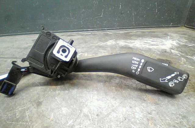 Commande essuie glace Seat LEON (1P1) 1.9 tdi (2005-2010) 5 portes occasion