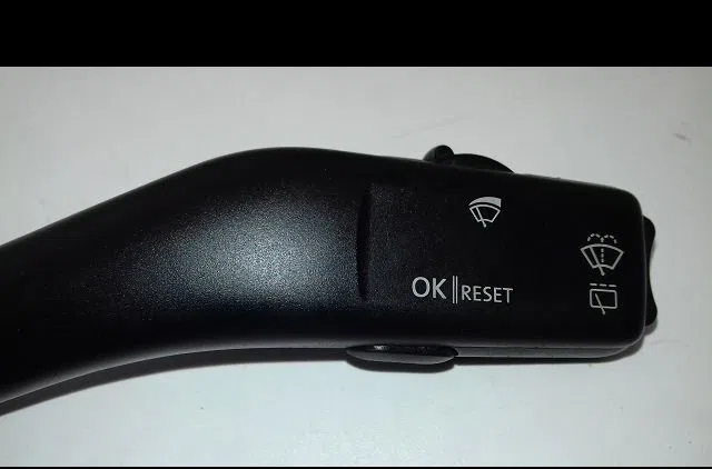 Commande essuie glace Seat LEON (1P1) 2.0 tdi (2005-2010) occasion
