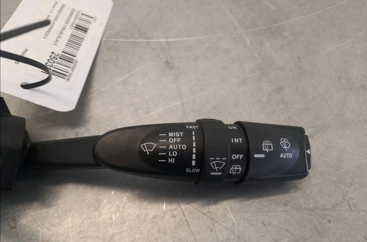 Commande essuie glace Ssangyong KORANDO (CK) 2.0 e-xdi (2010) occasion