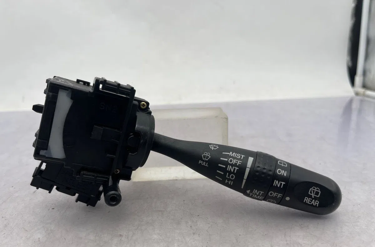 Commande essuie glace SUZUKI SWIFT 3 occasion — photo 3