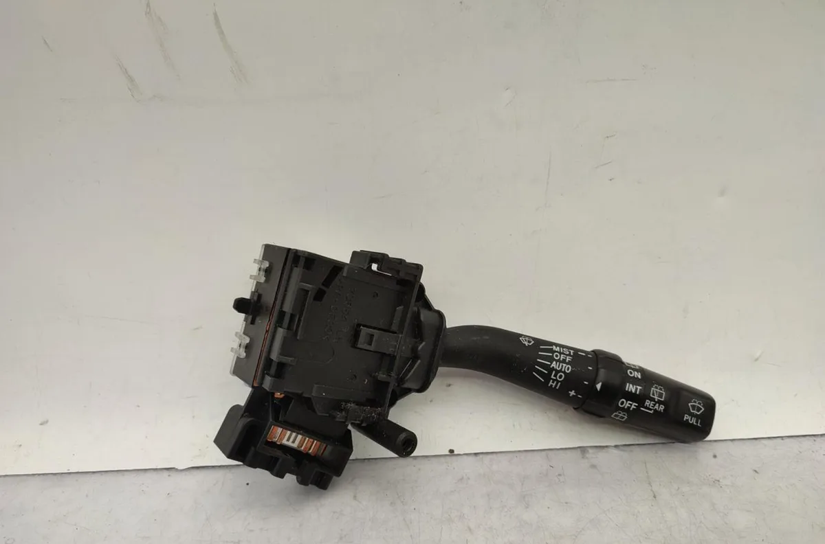 Commande essuie glace TOYOTA AVENSIS 2 PHASE 2 BREAK occasion