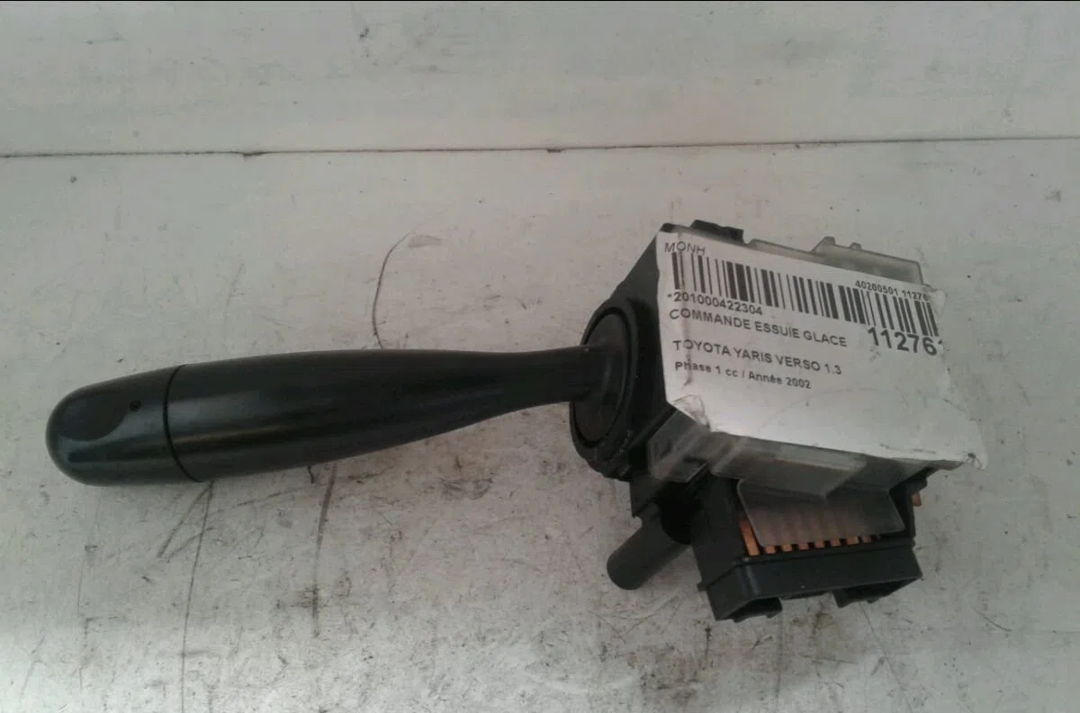 Commande essuie glace TOYOTA YARIS VERSO 2002 occasion