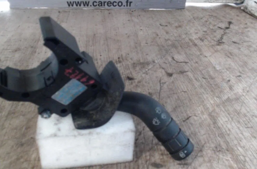 Commande essuie glace VOLKSWAGEN FOX  FOX occasion
