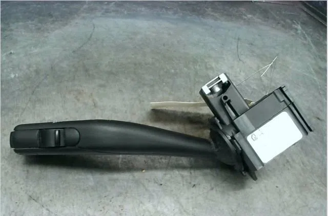Commande essuie glace Volkswagen GOLF VI (5K1) 1.4 tsi (2008-2012) occasion