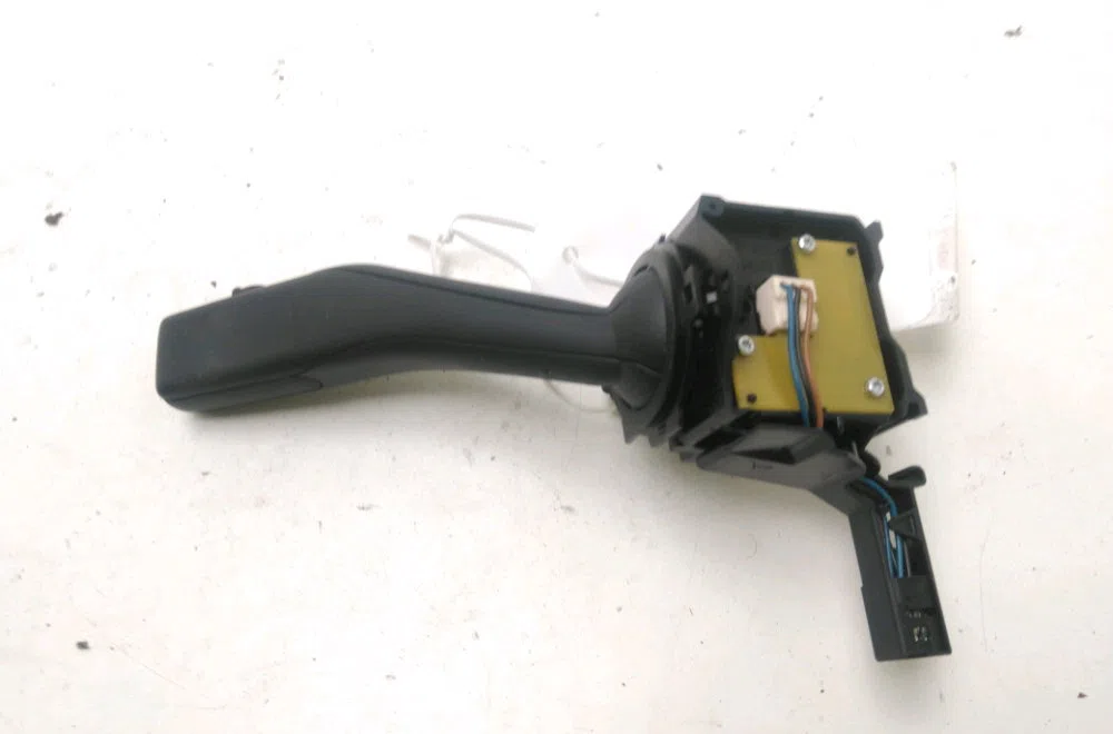 Commande essuie glace Volkswagen GOLF VI Variant (AJ5) 1.6 tdi (2009-2013) occasion