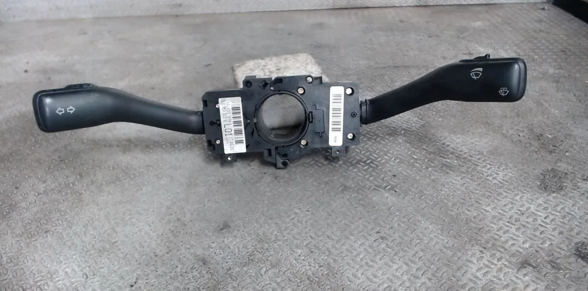 Commande essuie glace VOLKSWAGEN PASSAT 4  PASSAT 4 PHASE 2 occasion